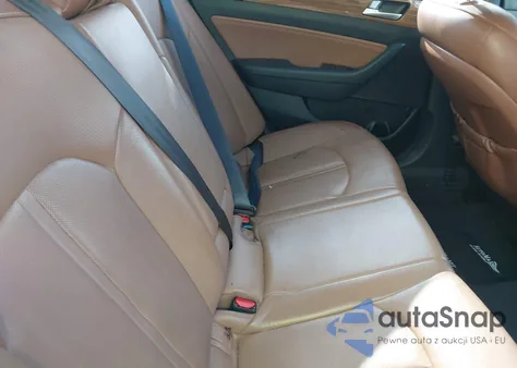 2015 Hyundai Sonata Limited z USA, uszkodzony, nr VIN 5NPE34AF7FH235353